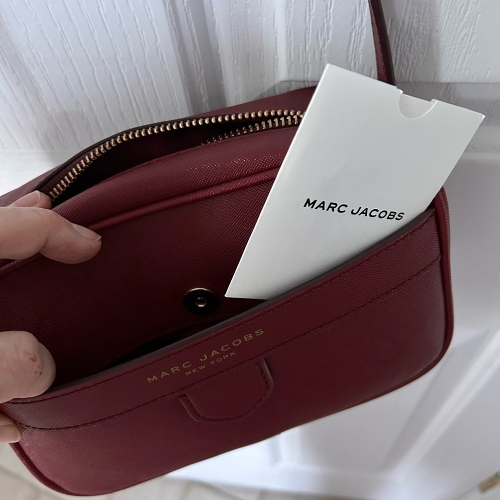 NWT MARC JACOBS New York Women Leather Shoulder Bag, Burgundy - Picture 6 of 8